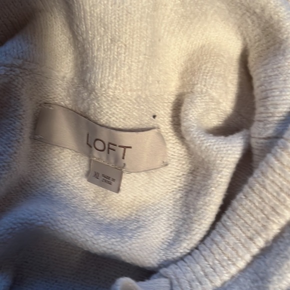 Loft Crowl Neck Women’s Sweater - Picture 6 of 7